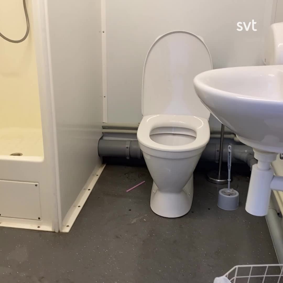 Bajstunnorna är tömda – men ingen sänkt hyra för hyresgästerna i Årby
